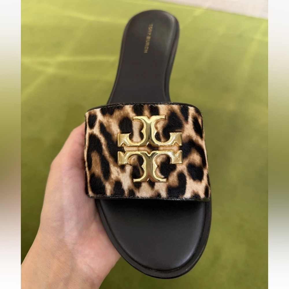 Tory Burch Everly Leopard Haircalf Slide Sandals Gold Double T $350 - Picture 3 of 7